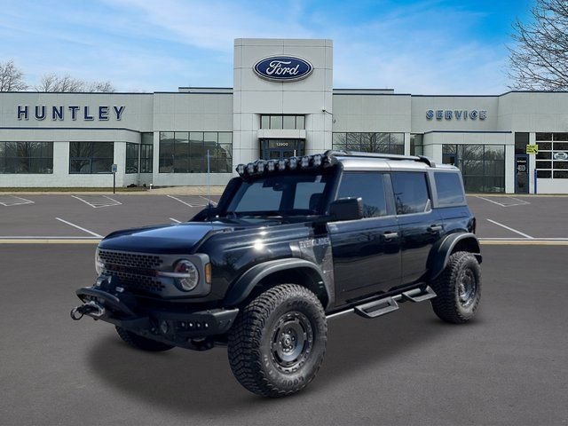 Used 2024 Ford Bronco Everglades AWD/4WD video 1