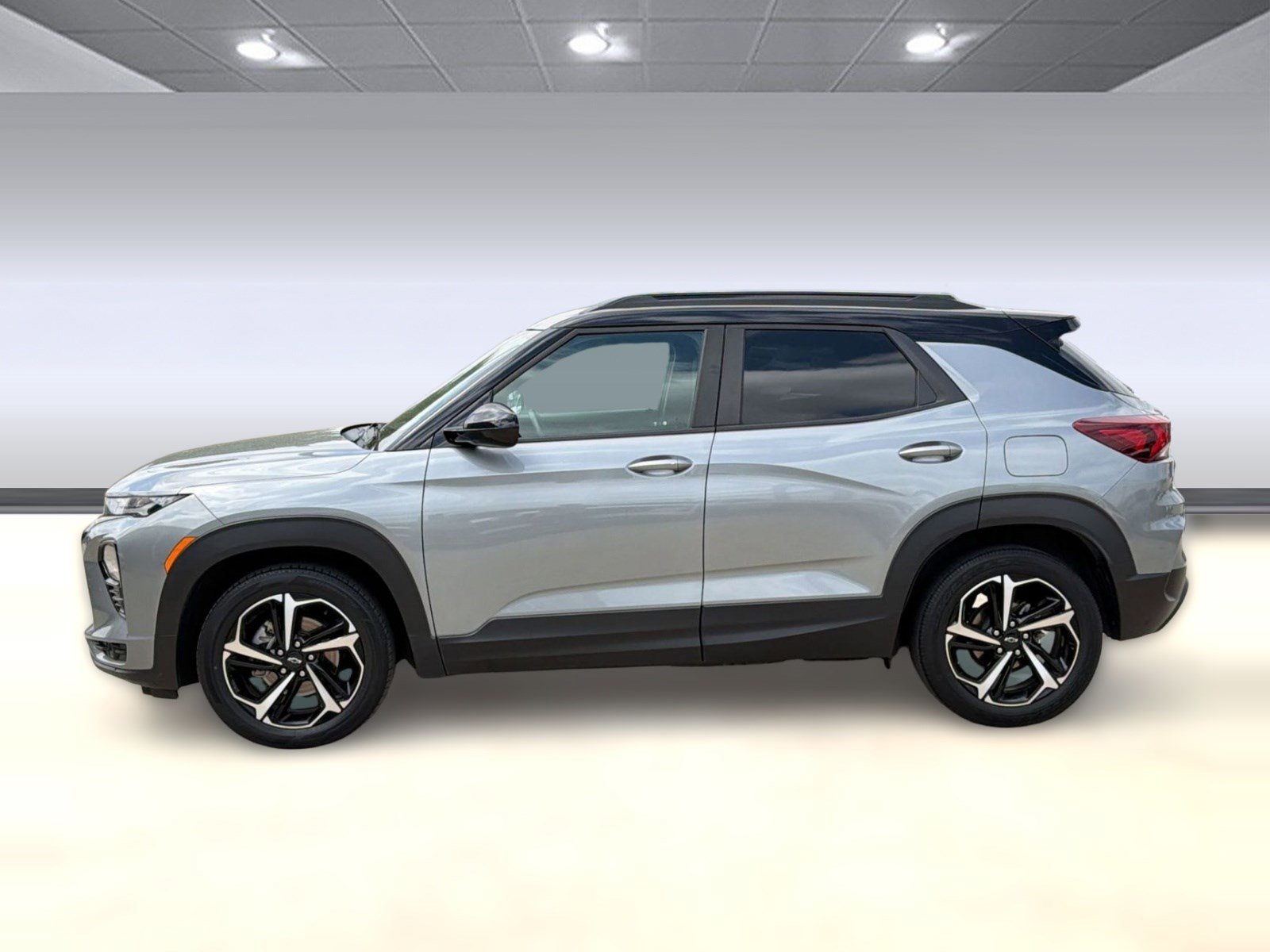 Used 2023 Chevrolet TrailBlazer RS w/ Convenience Package image 2