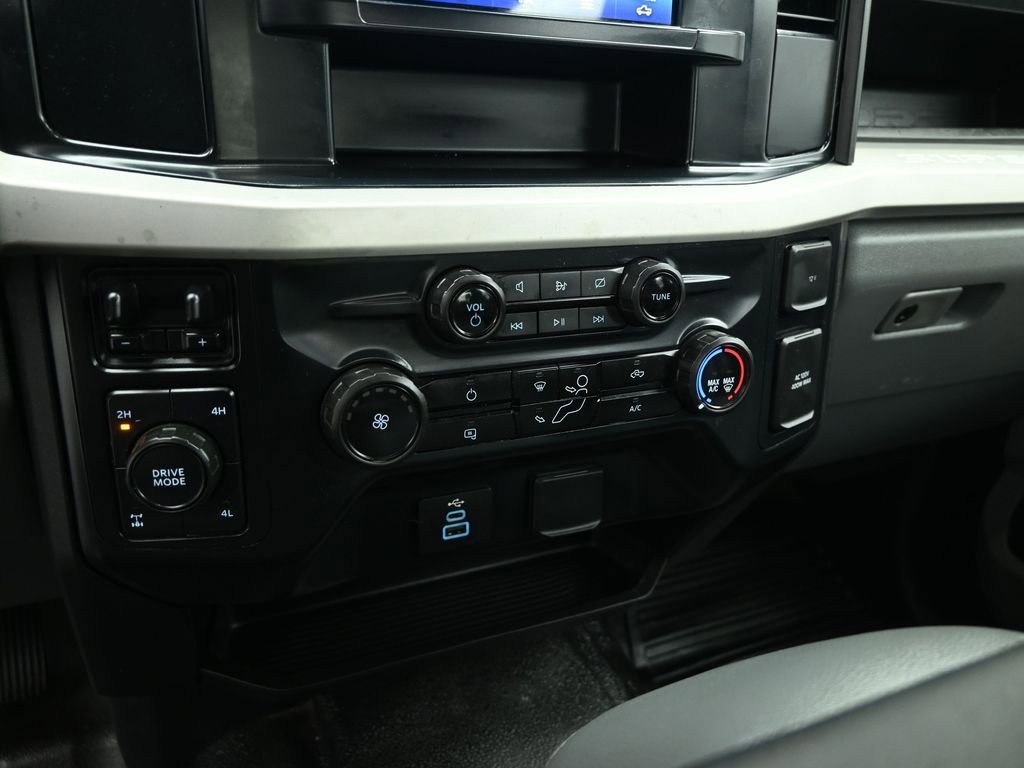 Certified 2023 Ford F250 XL w/ FX4 Off-Road Package AWD/4WD image 15