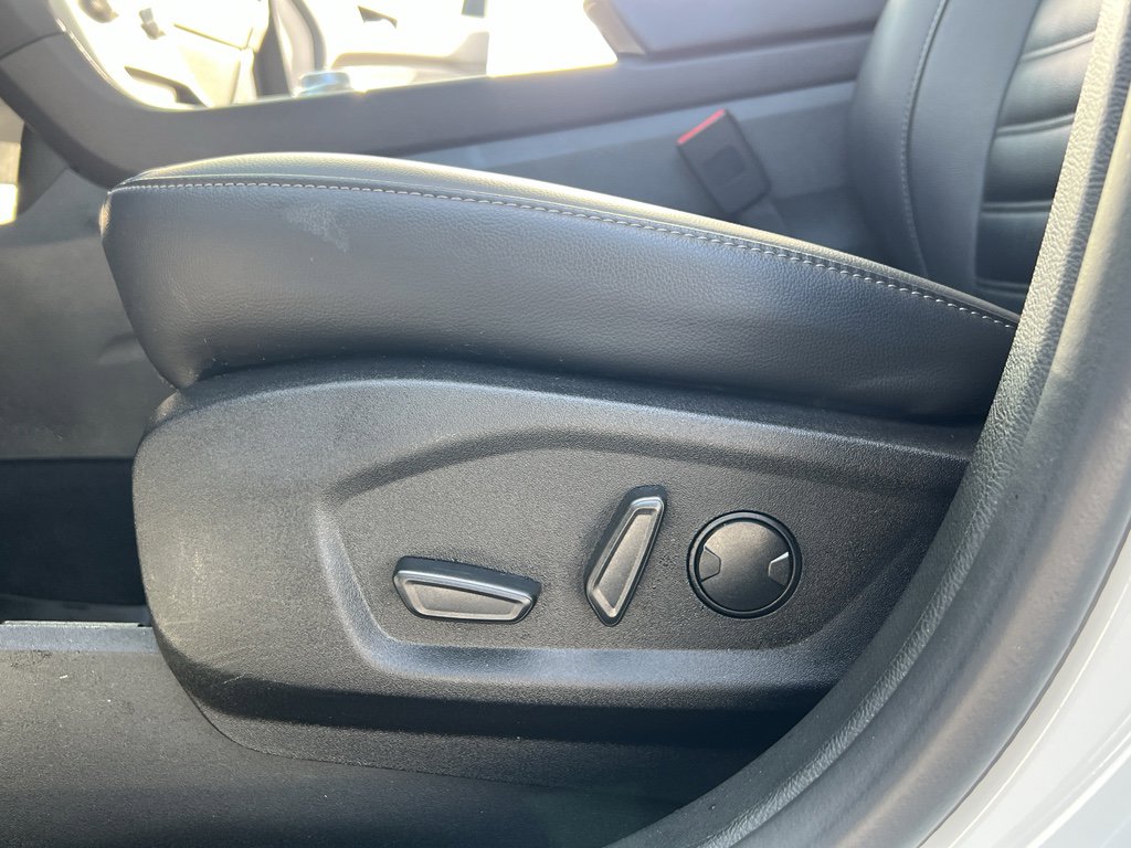 Used 2024 Ford Edge SEL w/ Convenience Package image 15