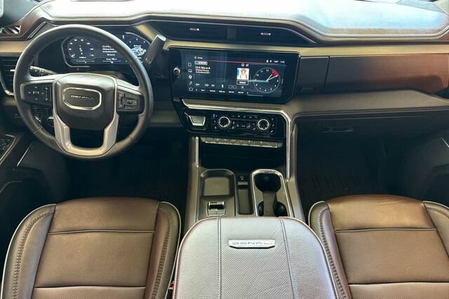 Used 2024 GMC Sierra 2500 Denali w/ Technology Package AWD/4WD image 13