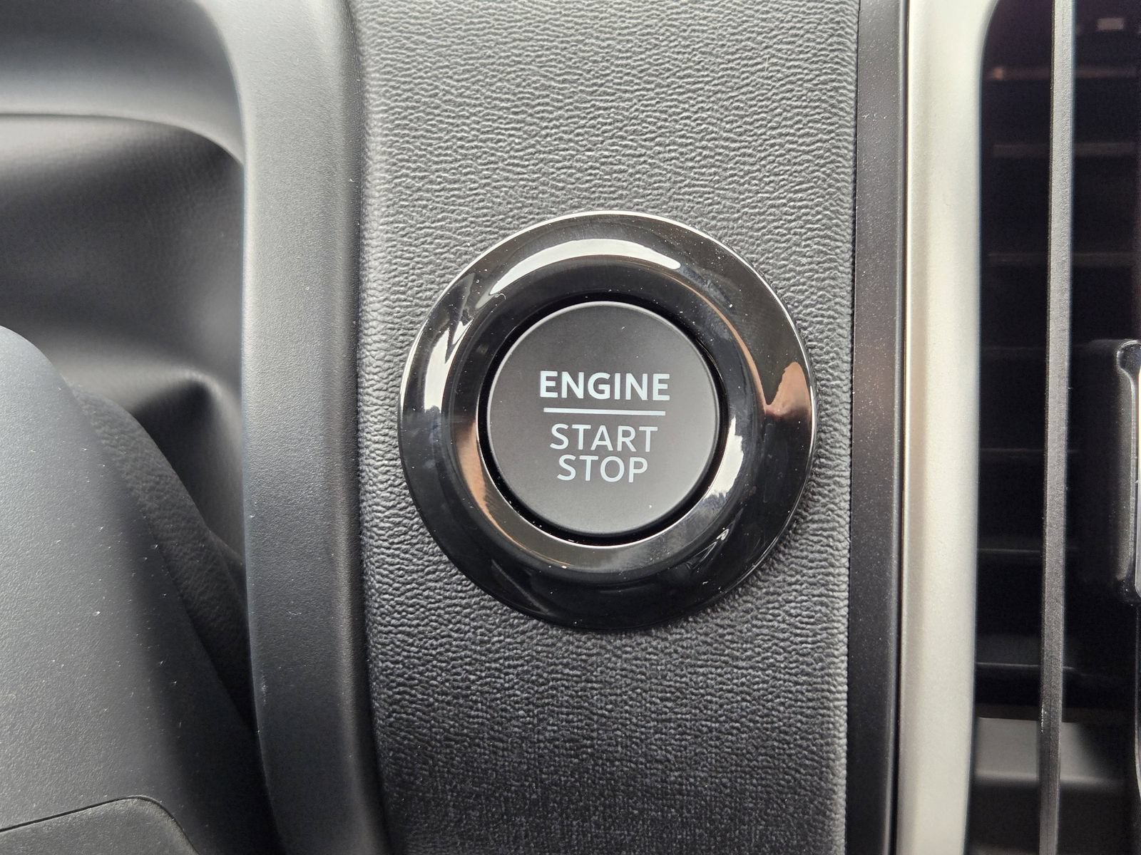 New 2026 Ford Expedition Active RWD image 23