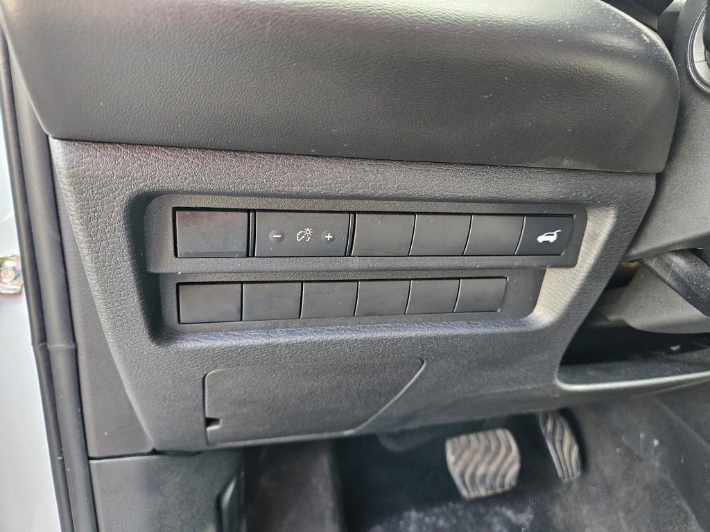 Used 2024 Mitsubishi Outlander SE FWD image 19
