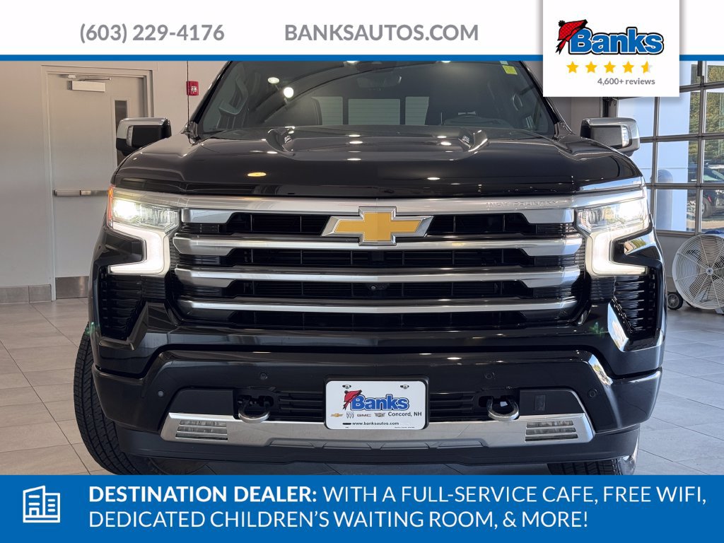 Certified 2023 Chevrolet Silverado 1500 High Country w/ High Country Premium Package AWD/4WD image 3
