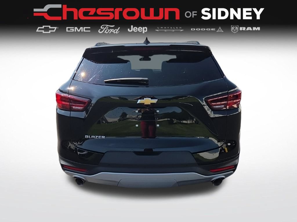 Used 2024 Chevrolet Blazer LT w/ Convenience Package FWD image 6