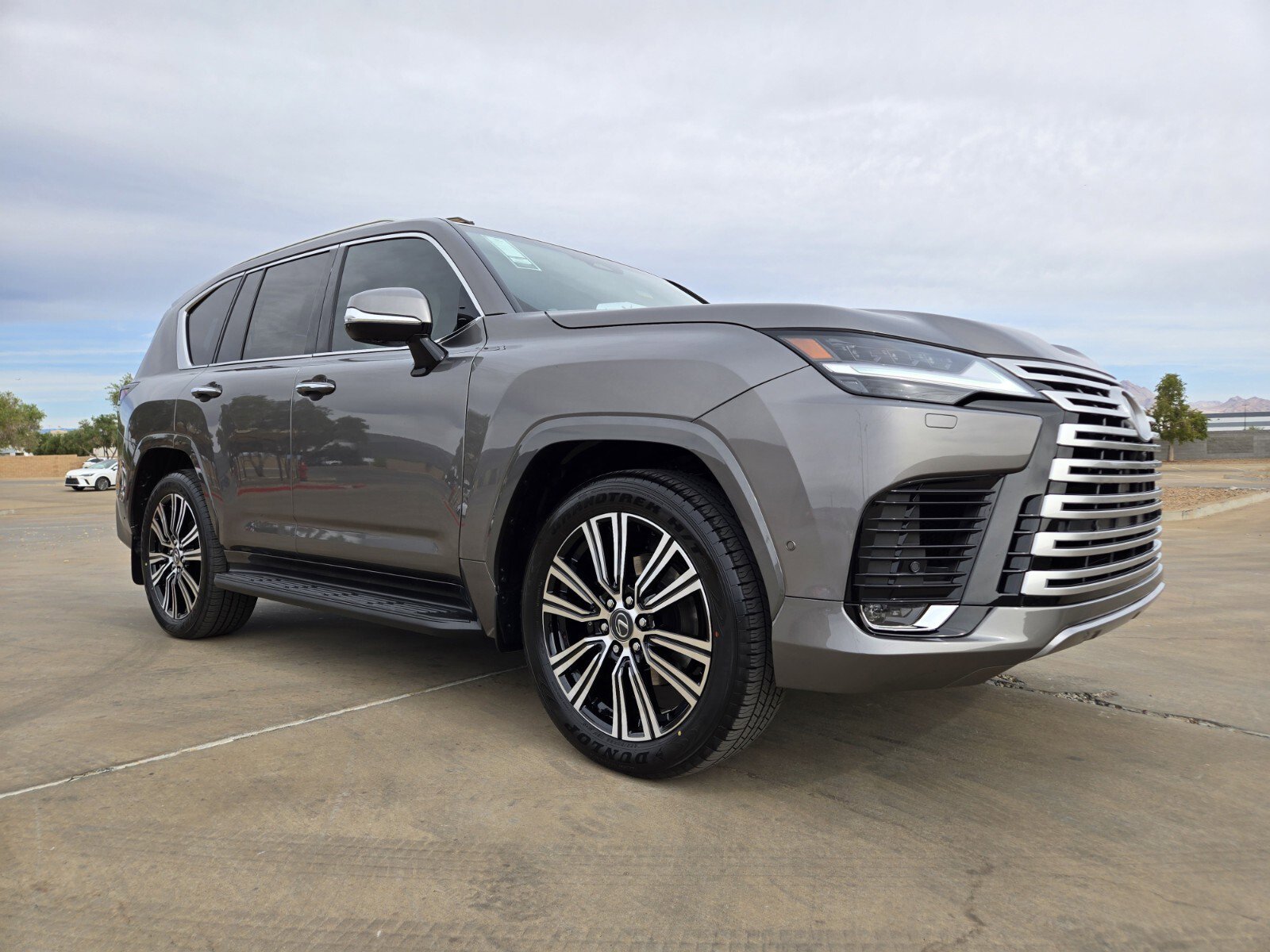 New 2026 Lexus LX 700h Luxury image 2