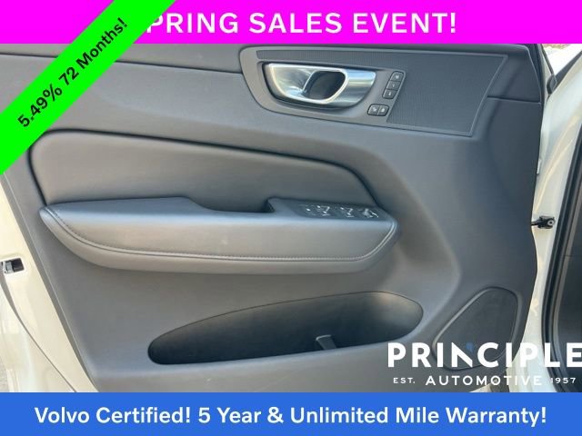 Certified 2025 Volvo XC60 B5 Core image 25