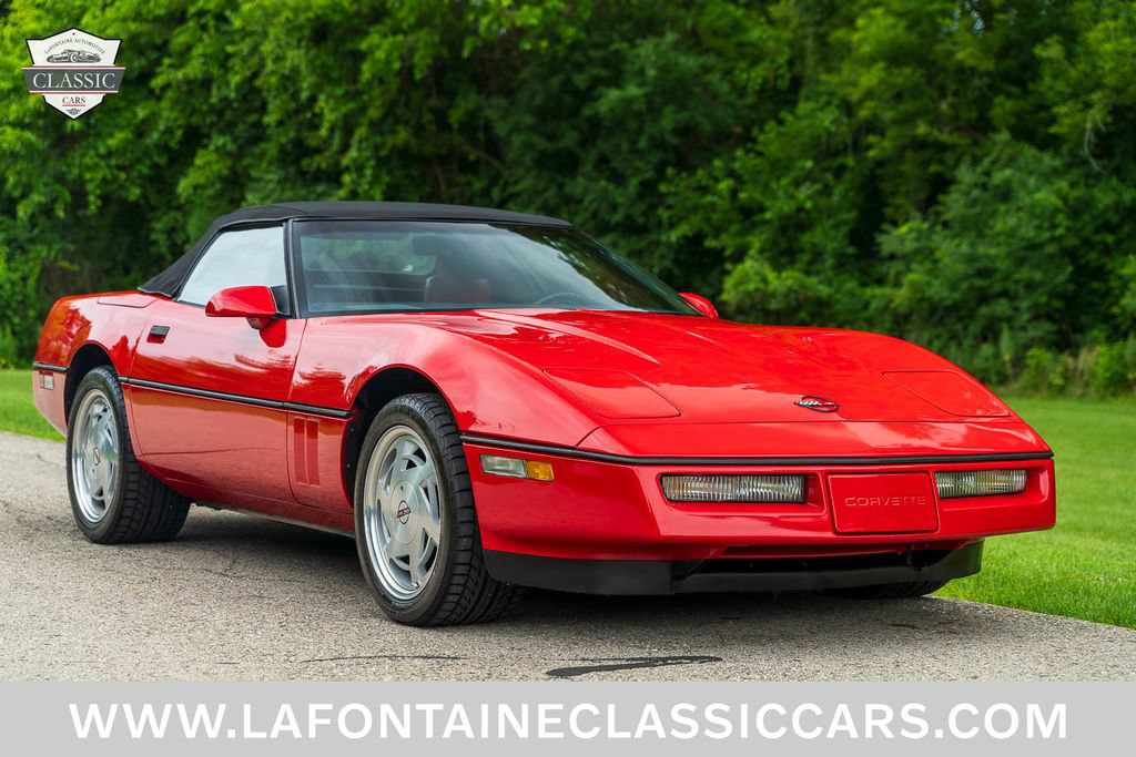 Used 1988 Chevrolet Corvette Convertible RWD image 16