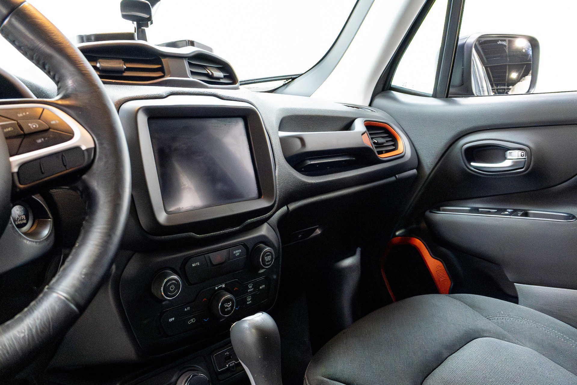 Used 2020 Jeep Renegade Sport image 11