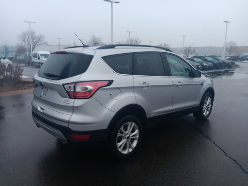 Used 2018 Ford Escape SE image 6