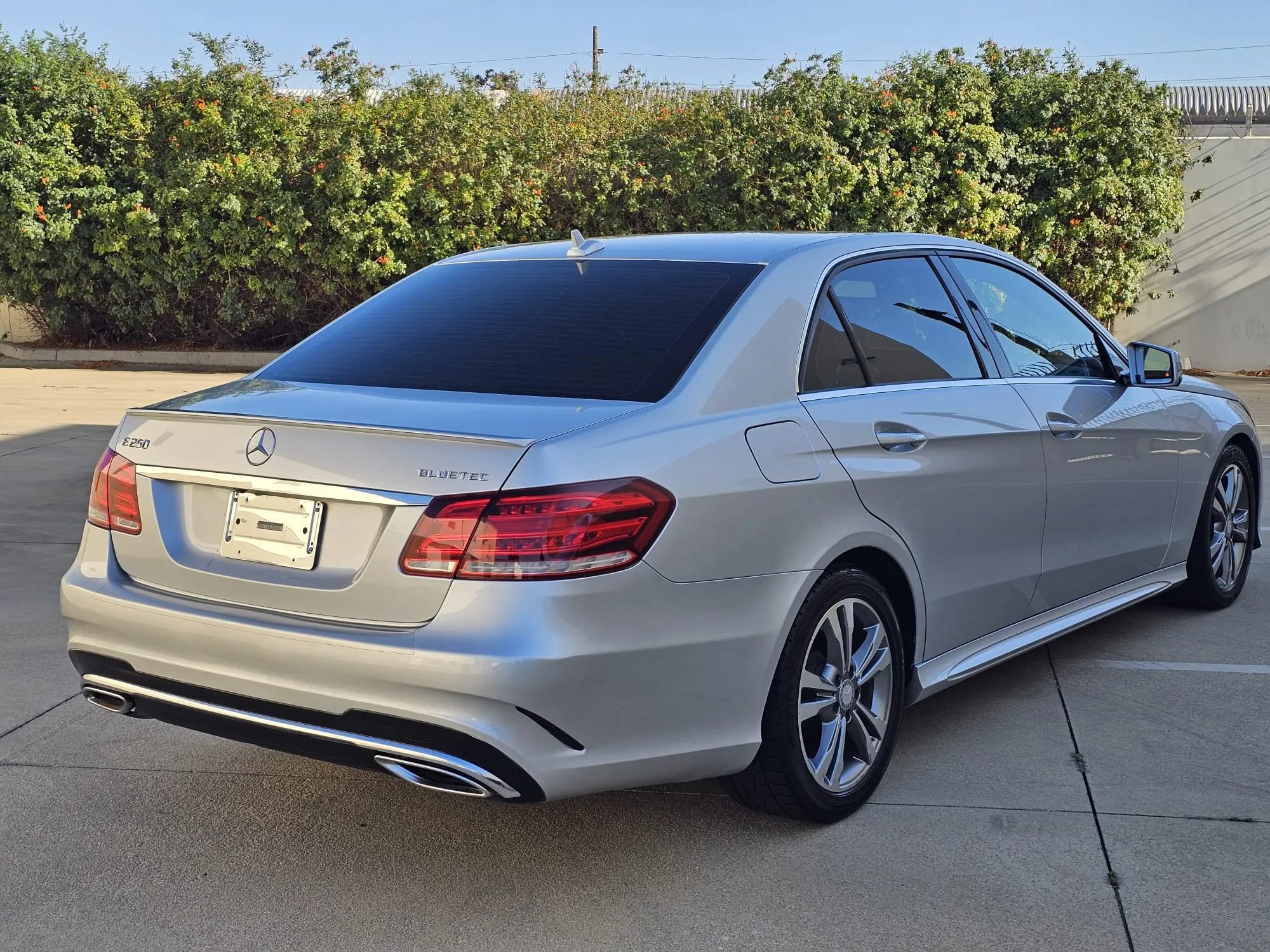 Used 2016 Mercedes-Benz E 250 Sedan image 5