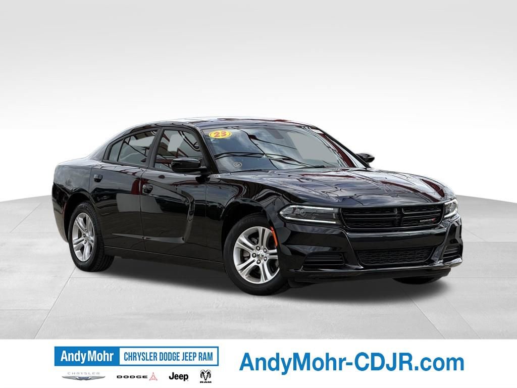 Used 2023 Dodge Charger SXT image 2