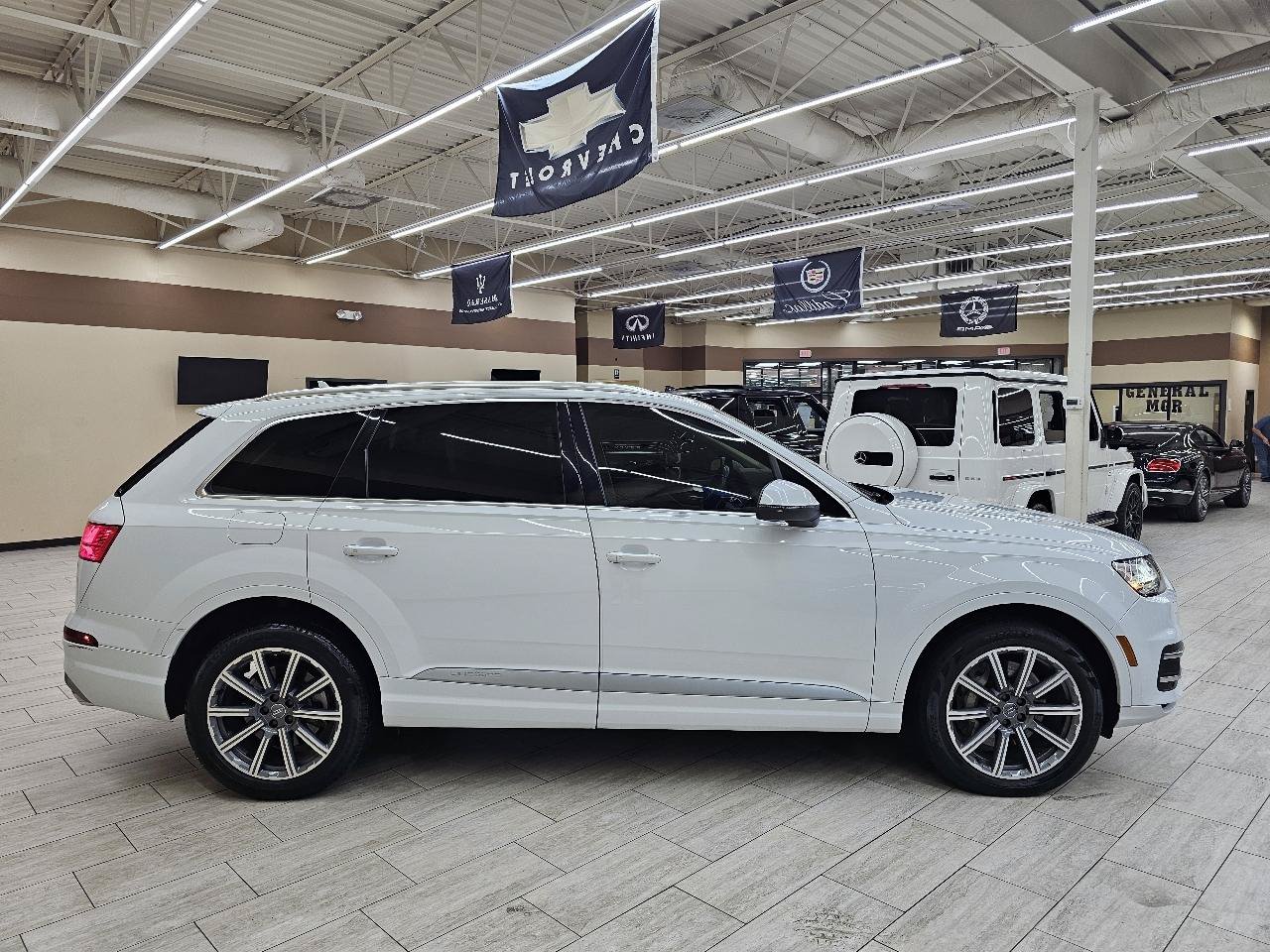 Used 2018 Audi Q7 3.0T Prestige AWD/4WD image 5