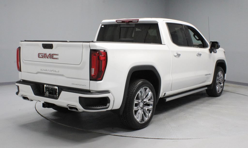 Used 2024 GMC Sierra 1500 Denali w/ Denali Reserve Package AWD/4WD image 10