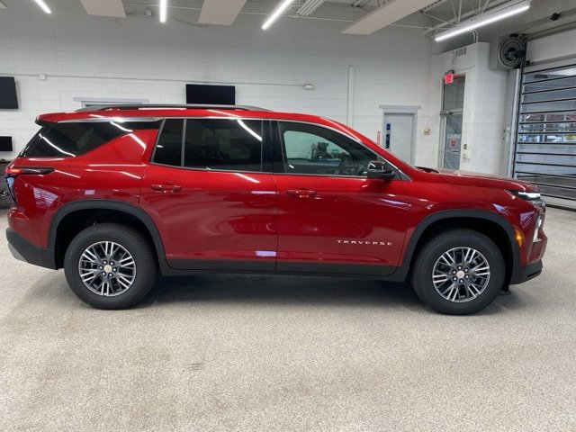 New 2026 Chevrolet Traverse LT w/ Driver Confidence Package image 4