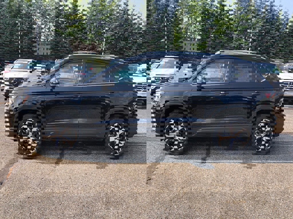 New 2025 Volkswagen Taos SEL image 7