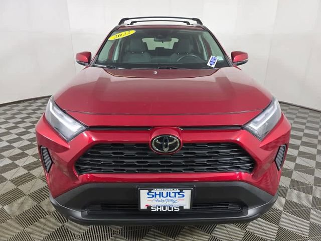 Used 2022 Toyota RAV4 XLE w/ Convenience Package image 3