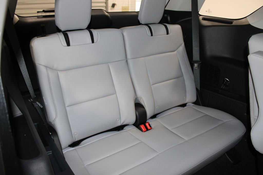 New 2026 Ford Explorer Active RWD image 33