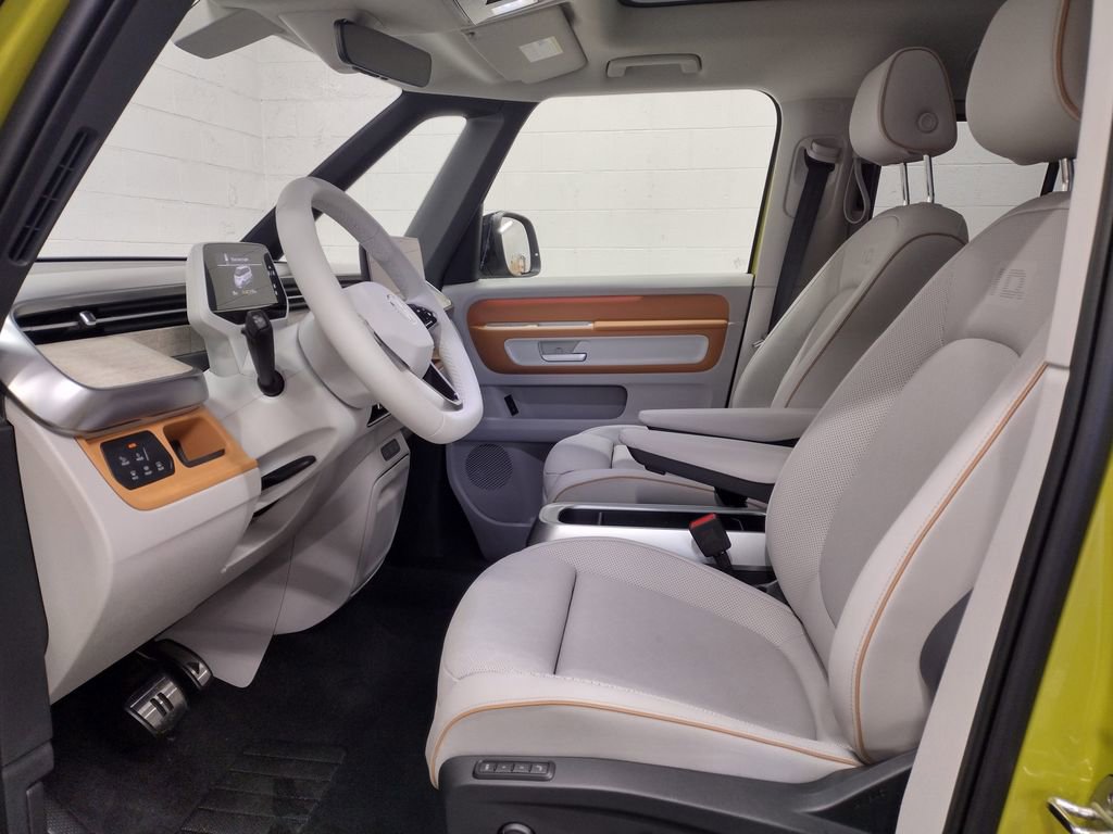 New 2025 Volkswagen ID. Buzz Pro S Plus image 25