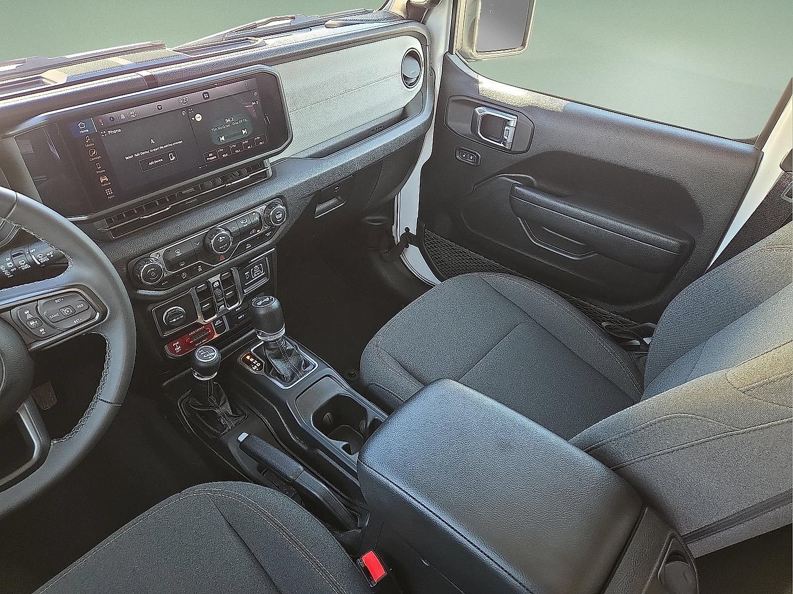 Used 2025 Jeep Wrangler Unlimited Sport AWD/4WD image 19