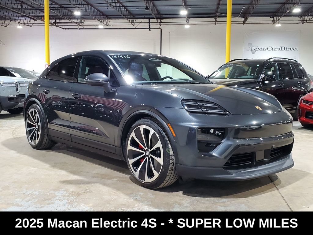 Used 2025 Porsche Macan 4S Electric AWD/4WD image 3