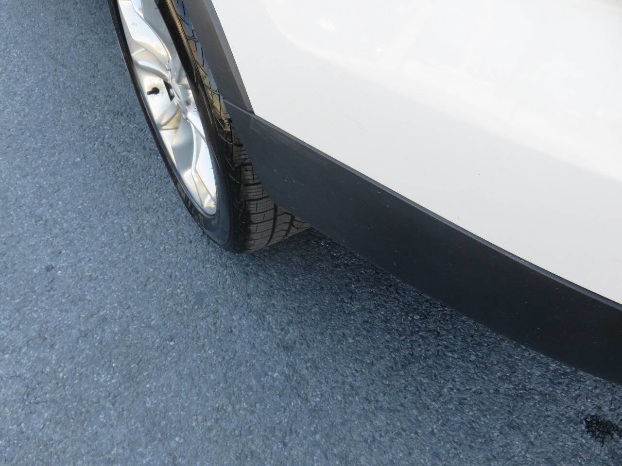 Used 2015 Ford Explorer Limited w/ Equipment Group 302A image 35