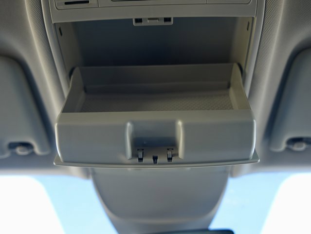 Used 2024 Volkswagen Taos SE image 28