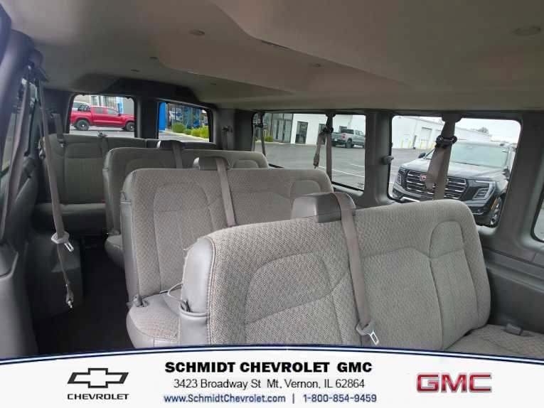 Used 2025 Chevrolet Express 3500 LT w/ LT Preferred Equipment Group image 11