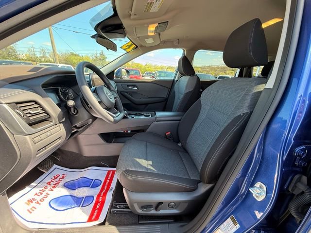 Certified 2023 Nissan Rogue SV image 14