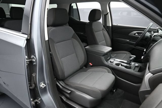 Used 2021 Chevrolet Traverse LT FWD image 32