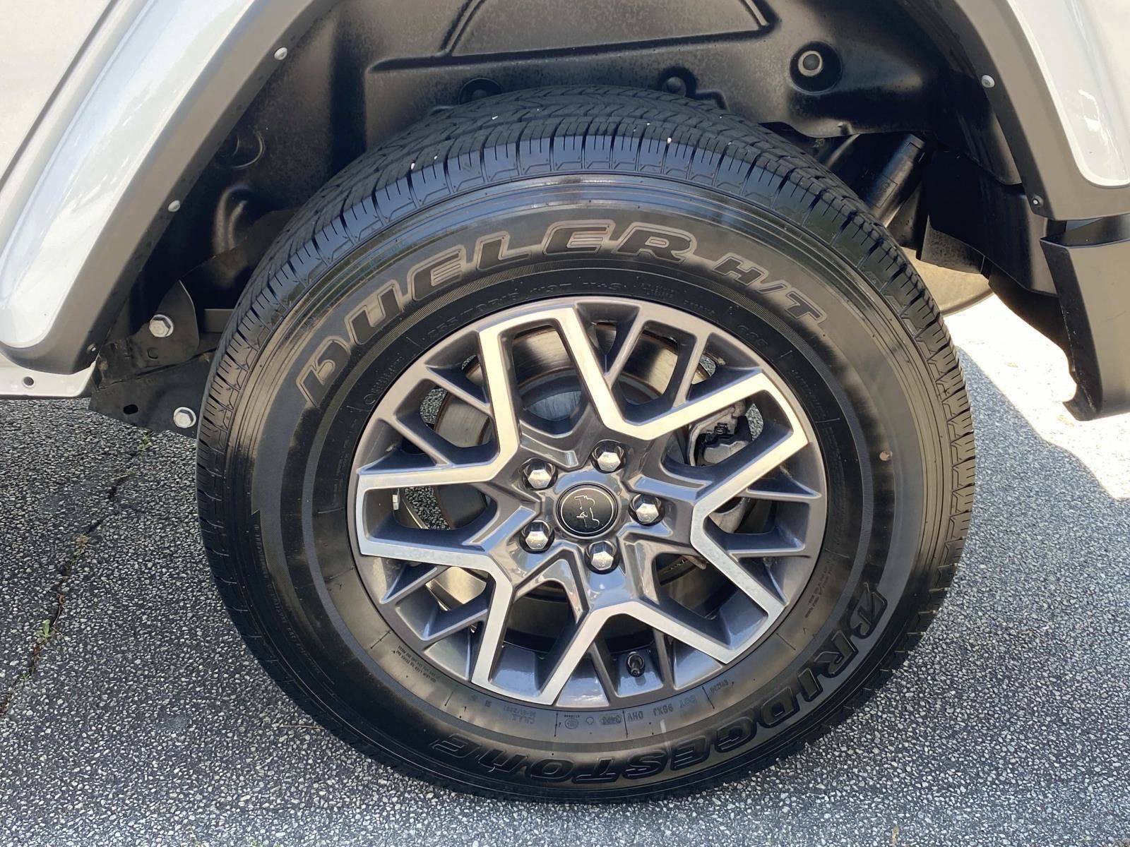 Used 2024 Jeep Wrangler Unlimited Sahara w/ Dual Top Group AWD/4WD image 14
