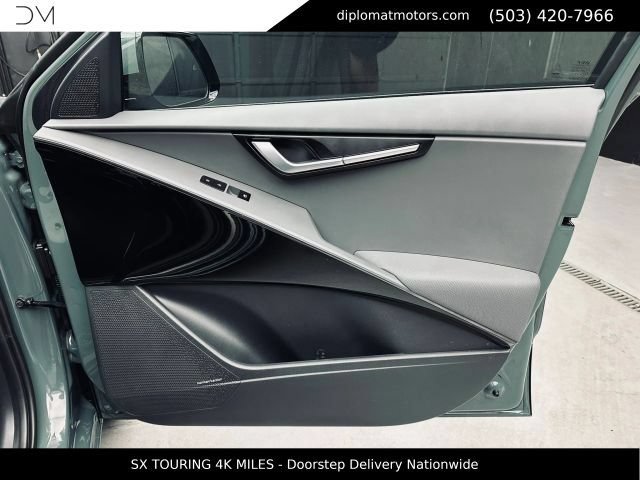 Used 2023 Kia Niro SX Touring FWD image 25