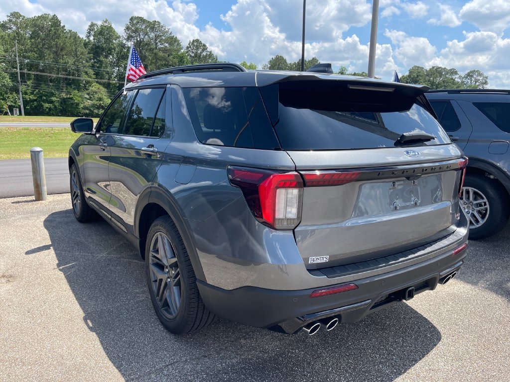 New 2026 Ford Explorer ST w/ Sun And Sound Package RWD image 9