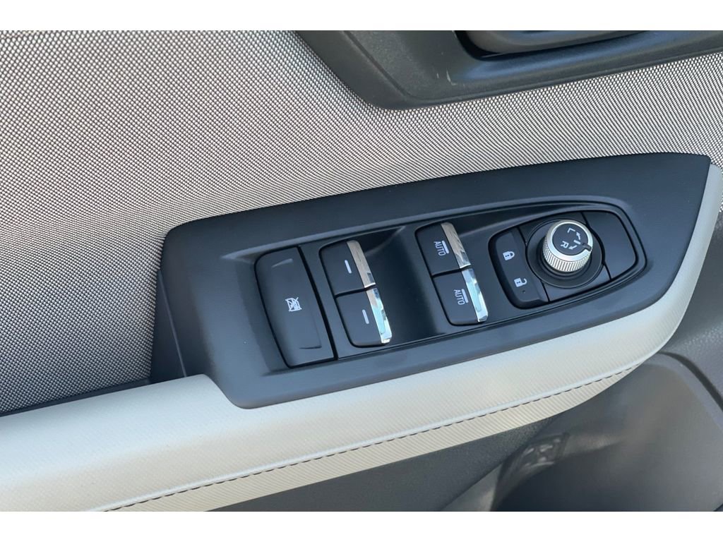 Certified 2025 Subaru Forester Premium image 12