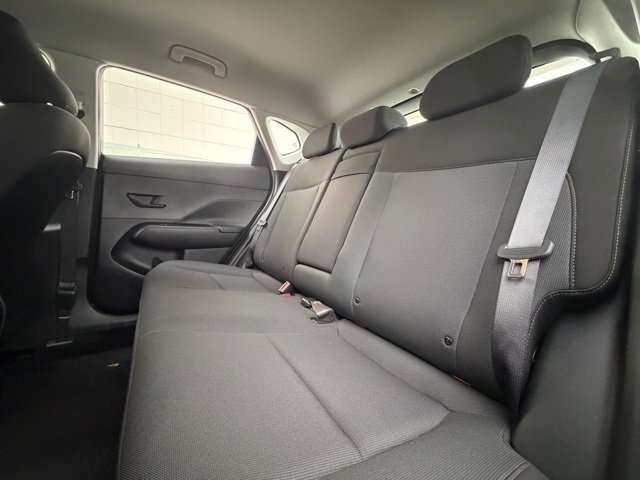Used 2024 Hyundai Kona SE image 29