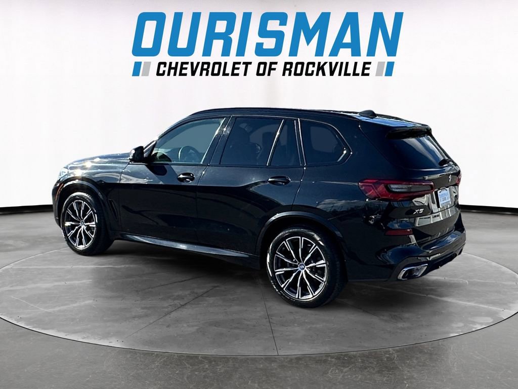 Used 2019 BMW X5 xDrive40i w/ M Sport Package image 4