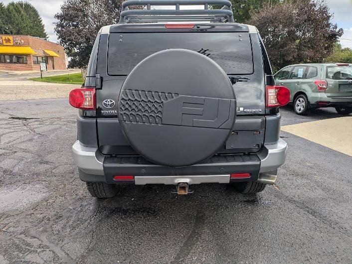 Used 2007 Toyota FJ Cruiser 4WD w/ Upgrade Pkg 2 image 7