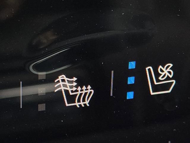 New 2026 GMC Yukon XL Denali w/ Sun & Power Step Package image 8