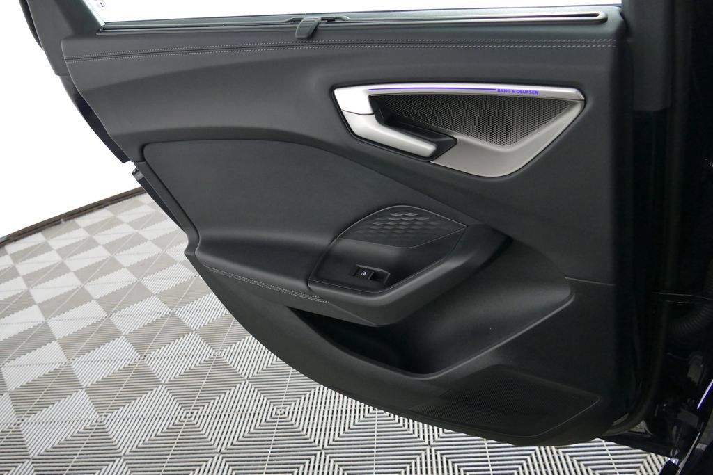 Used 2025 Audi A5 2.0T Premium Plus image 6