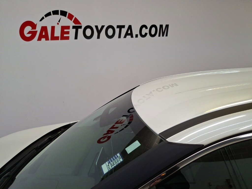 Used 2023 Nissan Rogue SV image 5