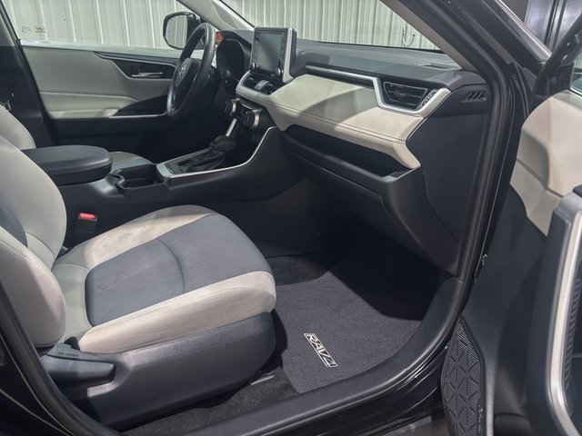Used 2019 Toyota RAV4 XLE image 26