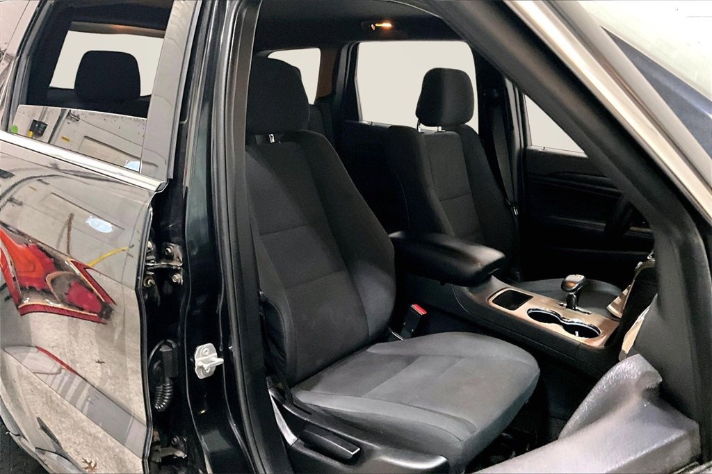 Used 2015 Jeep Grand Cherokee Laredo image 27