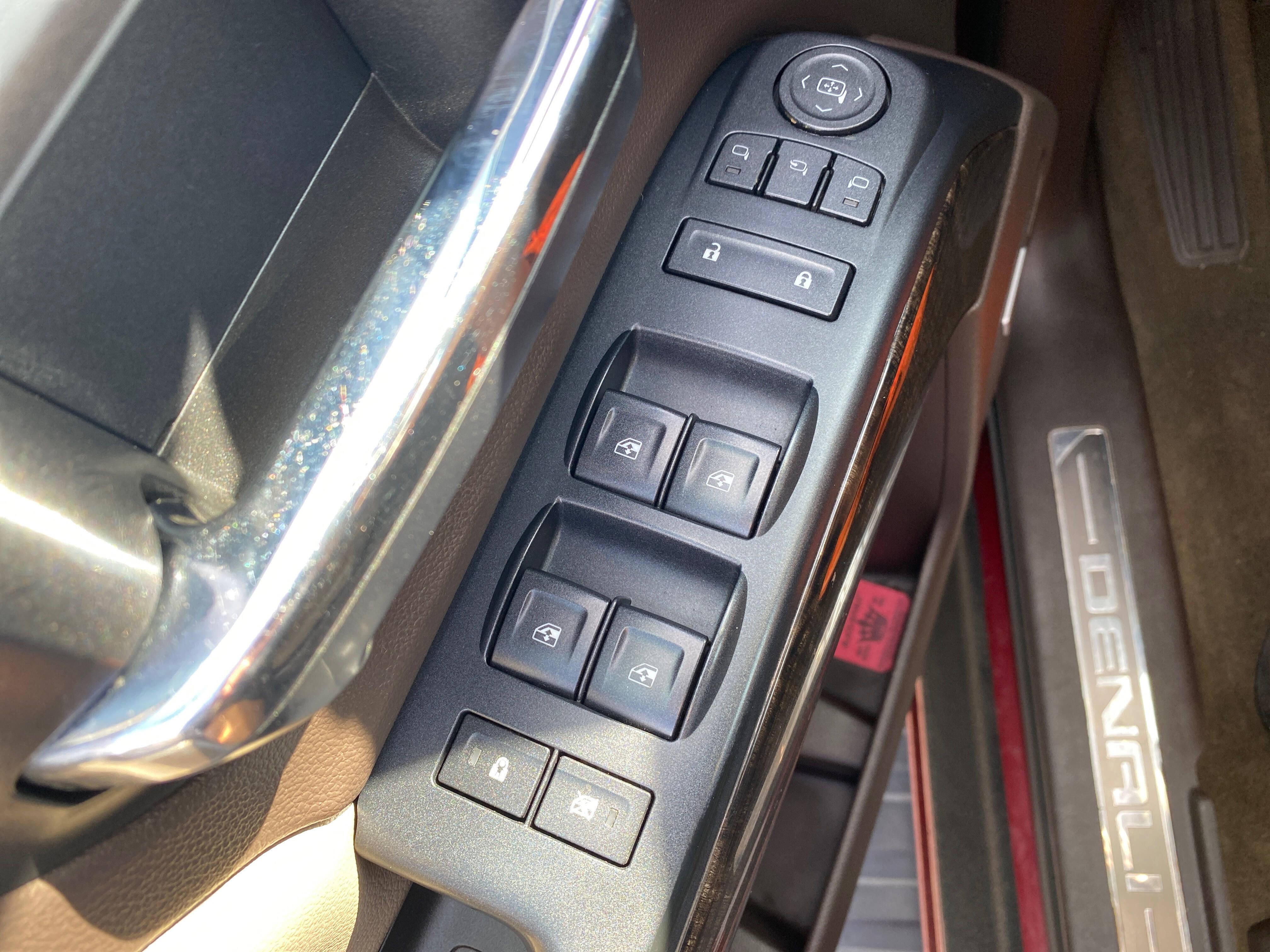 Used 2016 GMC Sierra 3500 Denali w/ Duramax Plus Package image 25