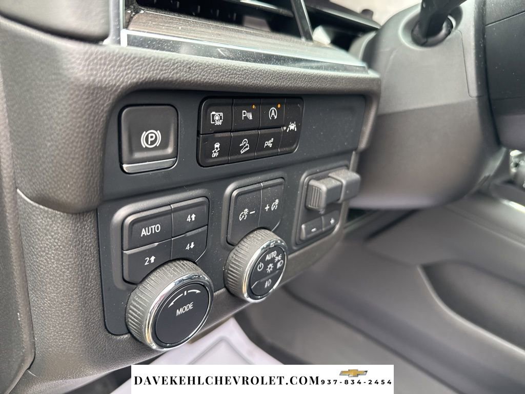 Used 2025 Chevrolet Tahoe LT w/ Comfort Package image 11