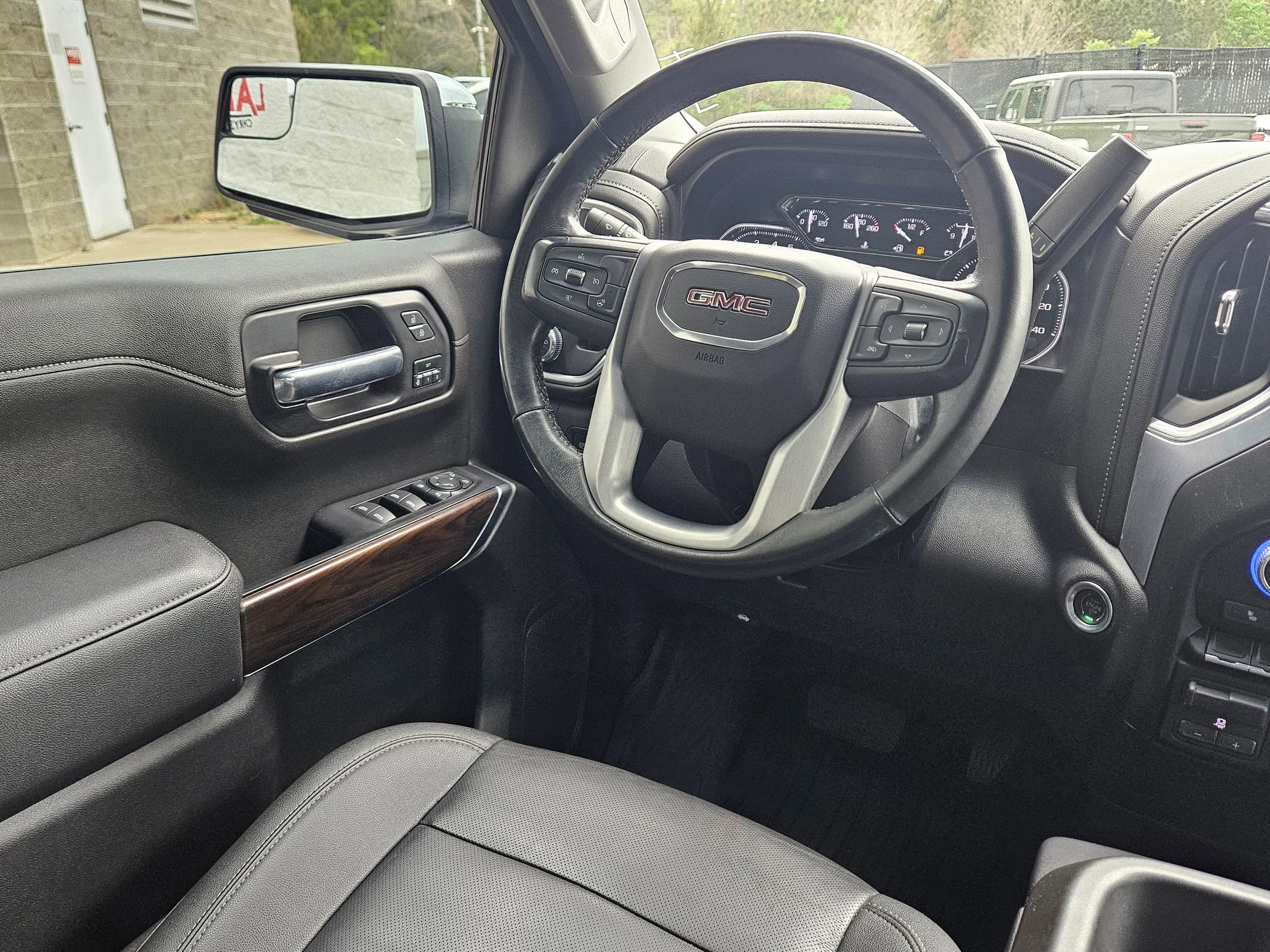 Used 2021 GMC Sierra 1500 SLT image 9