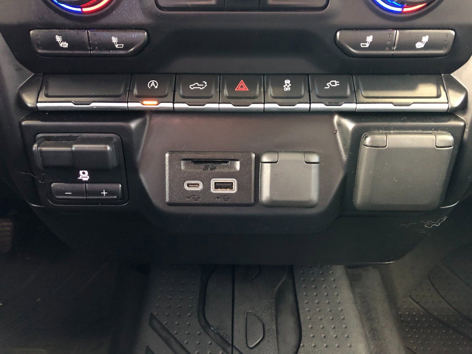 Used 2019 Chevrolet Silverado 1500 LT w/ All-Star Edition image 25