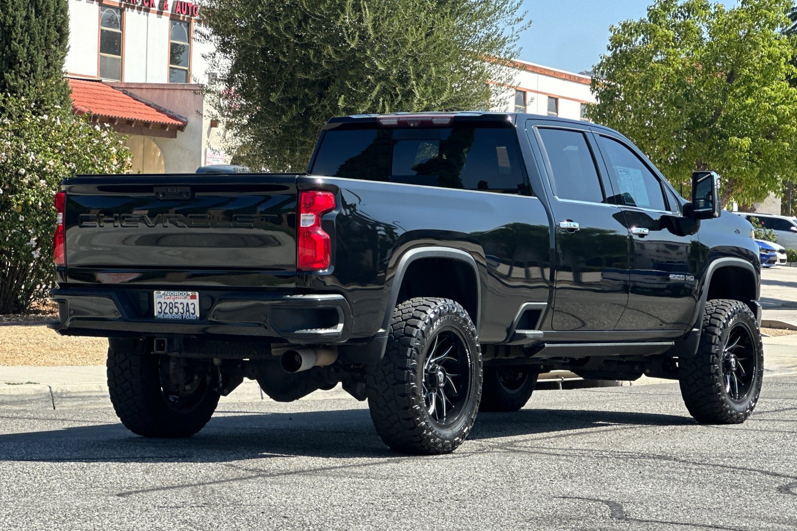 Used 2020 Chevrolet Silverado 2500 High Country w/ Technology Package AWD/4WD image 4
