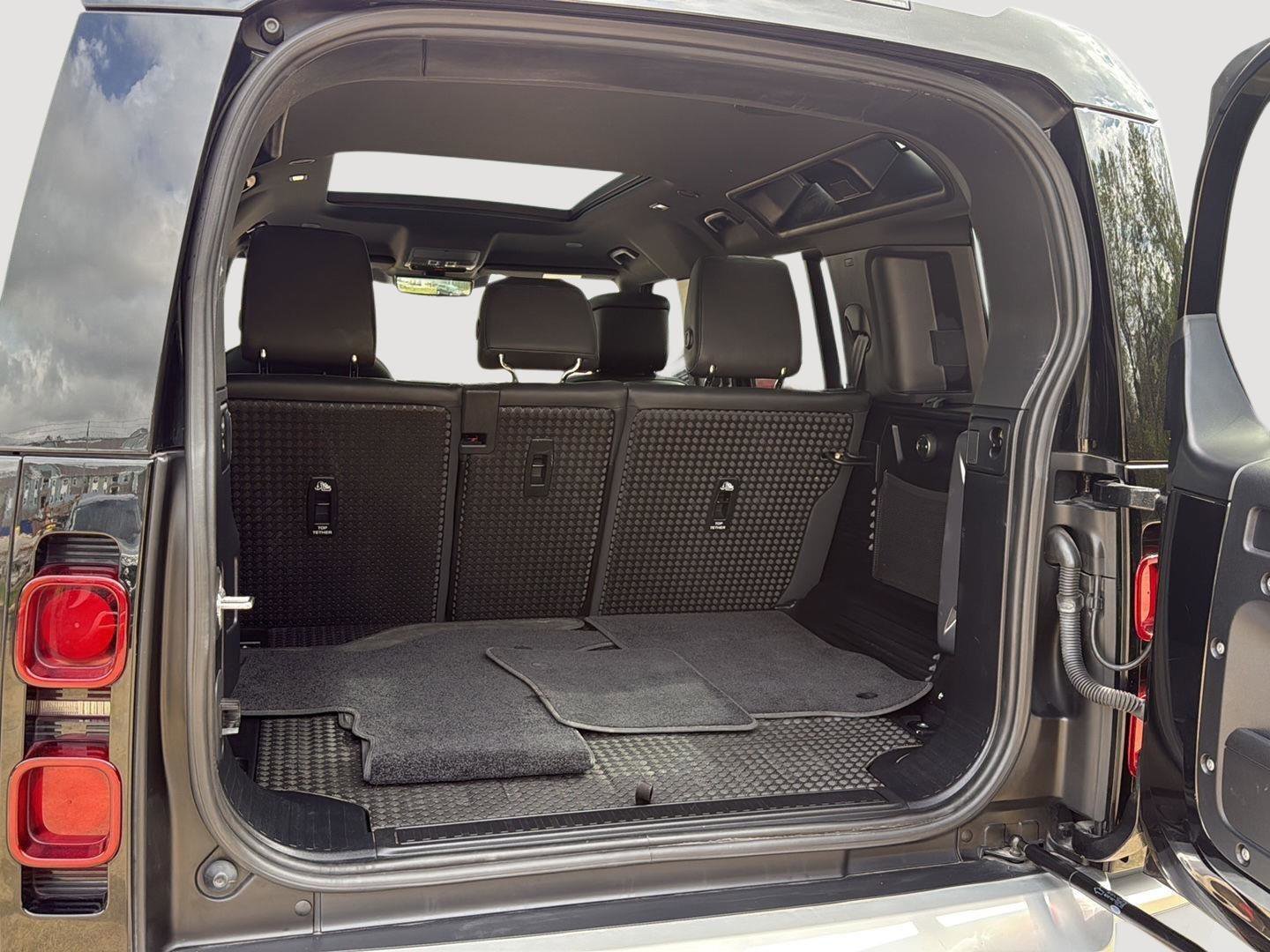 Used 2022 Land Rover Defender 110 XS Edition image 25