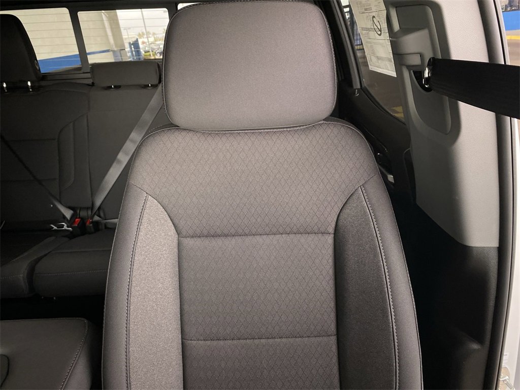 New 2026 GMC Sierra 1500 SLE image 33