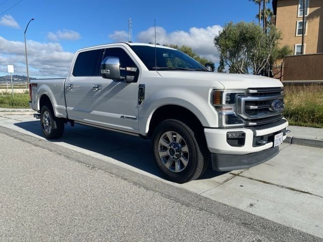 Used 2022 Ford F350 Platinum w/ FX4 Off-Road Package AWD/4WD image 2